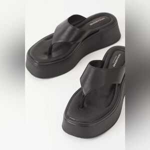 Vagabond Leather Courtney Platform Flip Flops (Size 8)